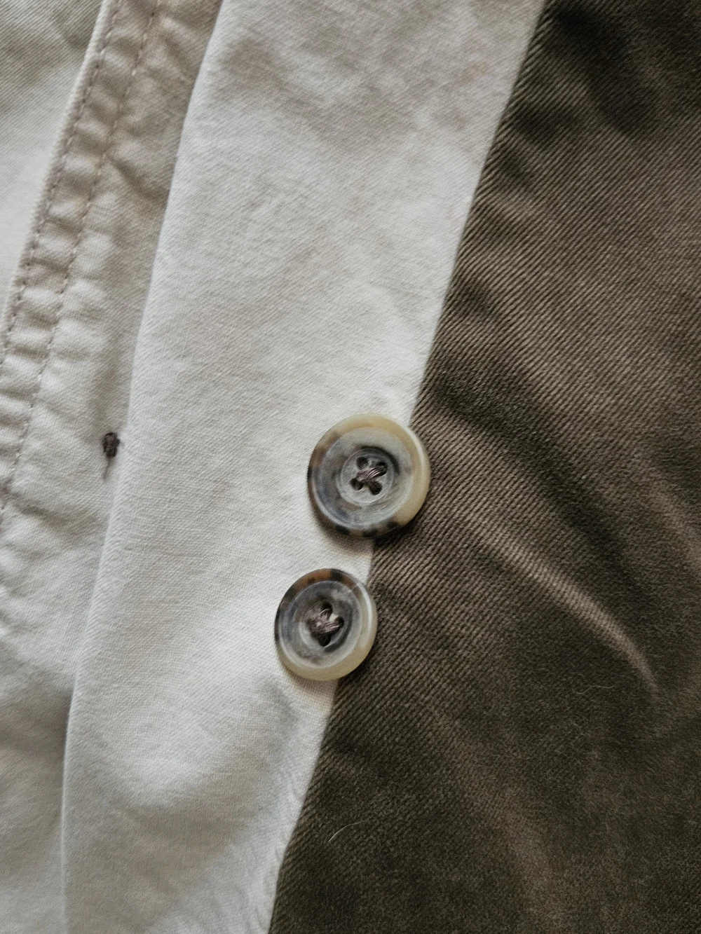 Banana Republic Men's Light Beige Field Jacket with Contrast Collar Size Large
